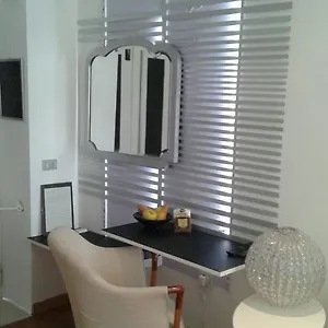 https://il-ballatoio.italymilanhotels.net