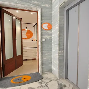 Bed & Breakfast Delco, Napoli